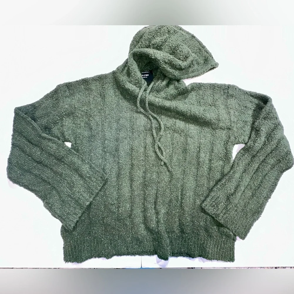NWT ABLE Harlow Boucle hoodie sweater in Alpine‎ Green.